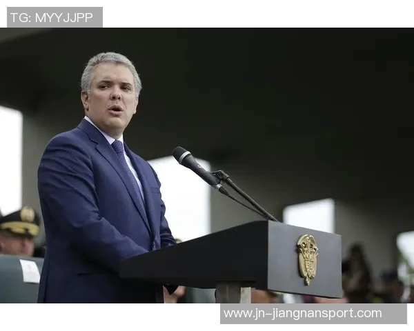 哥伦比亚世界杯主场球衣曝光蝴蝶设计向马尔克斯致敬