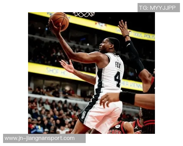 武切维奇谈文班的三分球能力让防守者感到无能为力