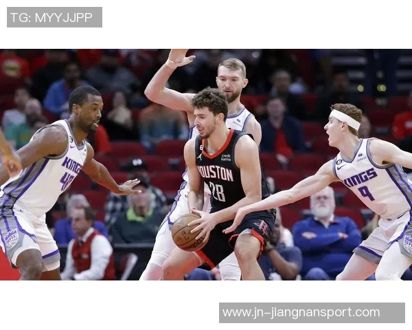 小萨连续三年领跑两双榜单成为历史第五位达成此成就的球员 小萨连续三年领跑两双榜单成为历史第五位达成此成就的球员