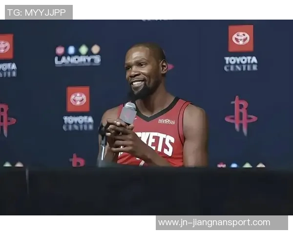 杜兰特称赞申京高位持球能力让对手难以预测他的下一步动作