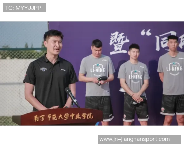 王奕博展现顶薪球员价值有效解决青岛男篮一号位问题 王奕博展现顶薪球员价值有效解决青岛男篮一号位问题